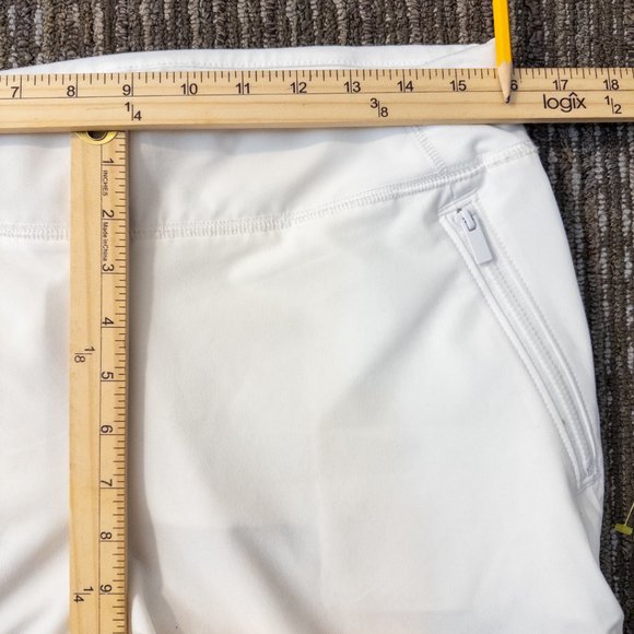Chicos Womens Size 1 (US 8) Xenergy Pant White Ankle Cropped Pull On Slimming - Picture 12 of 12